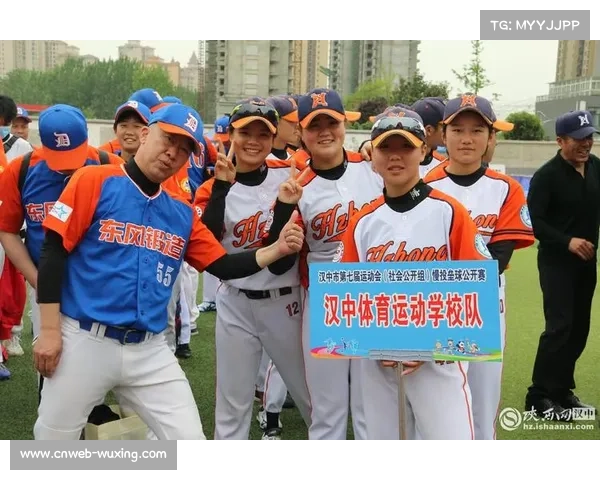 全运泳池边的温情：家人支持与团队协作的力量